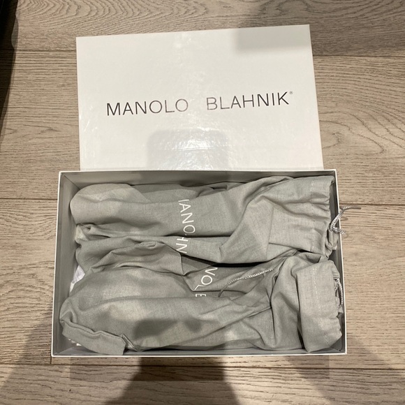 Manolo Blahnik Hangisi Blue Satin flat 38 - Picture 10 of 10